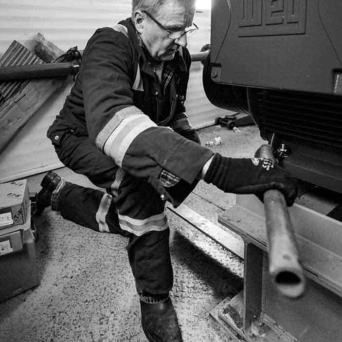 Lourne Anderson – Technical Director at Crusader Joint Ventures – surplus used new refurbished oilfield oil and gas equipment for sale in Alberta Canada Lourne Anderson - Technical Director at Crusader Joint Ventures - surplus used new refurbished oilfield oil and gas equipment for sale in Alberta Canada